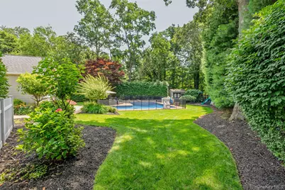 8 Quaker Hill Road, Stony Brook, NY 11790 - Photo 5