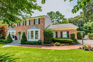 8 Quaker Hill Rd, Stony Brook, NY 11790 - Photo 3