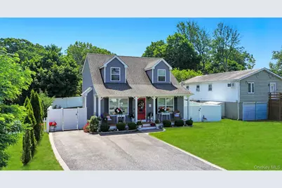 17 Walnut Road, Kings Park, NY 11754 - Photo 1