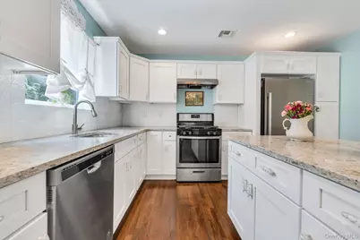 17 Walnut Road, Kings Park, NY 11754 - Photo 21