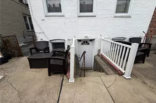 29-27 200th St, Bayside, NY 11360 - Photo 5
