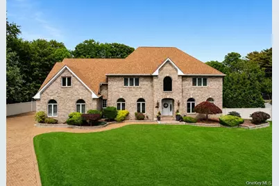 15 Teal Crescent, Great River, NY 11739 - Photo 1