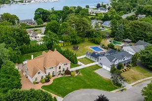 15 Teal Crescent, Great River, NY 11739 - Photo 3