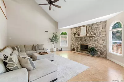 15 Teal Crescent, Great River, NY 11739 - Photo 11
