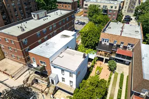 25-14 Crescent St, Astoria, NY 11102 - Photo 3
