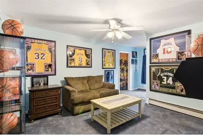 1 Geoffrey Avenue, Syosset, NY 11791 - Photo 11