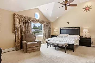 1 Geoffrey Avenue, Syosset, NY 11791 - Photo 13