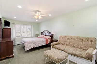 1 Geoffrey Avenue, Syosset, NY 11791 - Photo 17