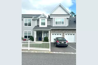 42 Meadowbrook Lane, Smithtown, NY 11787 - Photo 1