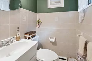 1 S Oaks Blvd, Plainview, NY 11803 - Photo 9