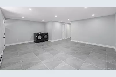 24 E 55th Street, Brooklyn, NY 11203 - Photo 11