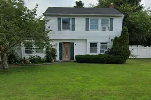 21 Rustic Ave, Medford, NY 11763 - Photo 5