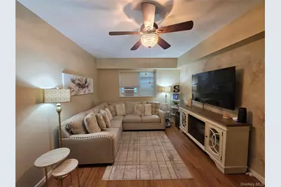 518 Beach 139th Street #A6, Rockaway Park, NY 11694 - Photo 3