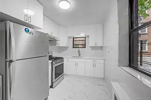 143-36 Barclay Ave, Flushing, NY 11355 - Photo 17