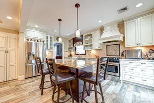 6 Troy Pl, Merrick, NY 11566 - Photo 7