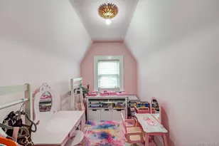 6 Troy Pl, Merrick, NY 11566 - Photo 13