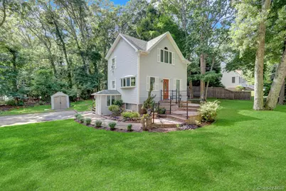 14 Neponsit Road, Sound Beach, NY 11789 - Photo 3