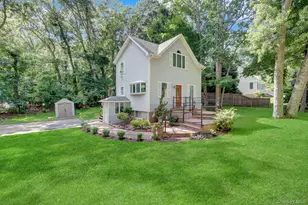 14 Neponsit Rd, Sound Beach, NY 11789 - Photo 3