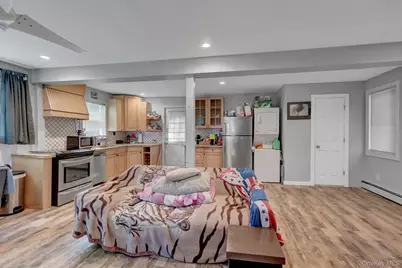 14 Neponsit Road, Sound Beach, NY 11789 - Photo 11