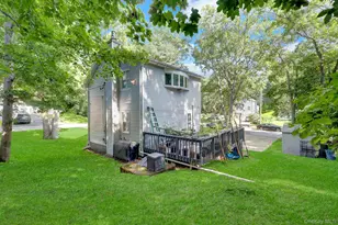14 Neponsit Rd, Sound Beach, NY 11789 - Photo 19