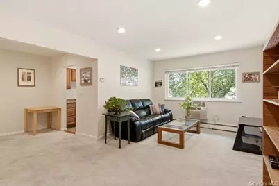 105 Prime Avenue #B6, Huntington, NY 11743 - Photo 9