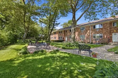 105 Prime Avenue #B6, Huntington, NY 11743 - Photo 5