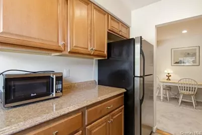 105 Prime Avenue #B6, Huntington, NY 11743 - Photo 15