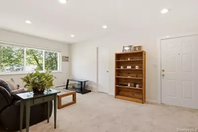 105 Prime Avenue #B6, Huntington, NY 11743 - Photo 11