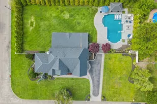 5 Biltmore Dr, Shoreham, NY 11786 - Photo 5