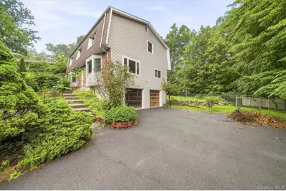 17 Esquire Road, New City, NY 10956 - Photo 5