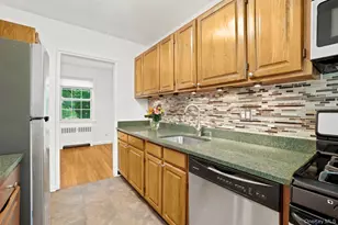 186 Pinewood Rd, Hartsdale, NY 10530 - Photo 11
