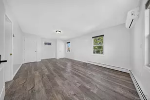 38-22 205th St, Bayside, NY 11361 - Photo 15