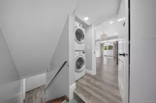 38-22 205th St, Bayside, NY 11361 - Photo 23