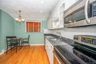 15 Greenbrier Ln, Sayville, NY 11782 - Photo 7