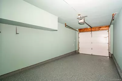 15 Greenbrier Lane, Sayville, NY 11782 - Photo 21