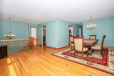 15 Greenbrier Lane, Sayville, NY 11782 - Photo 3