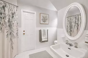 2340 Fairway Dr, Cutchogue, NY 11935 - Photo 17
