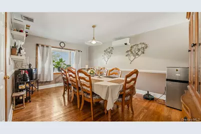 4 Manitou Trail, White Plains, NY 10603 - Photo 7