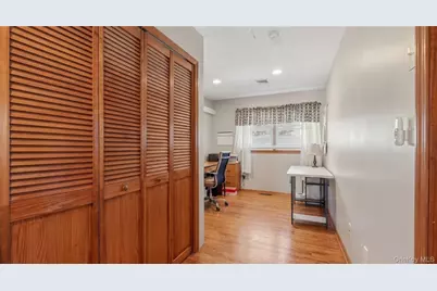 4 Manitou Trail, White Plains, NY 10603 - Photo 25