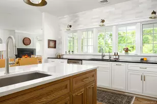 5 Shadow Ct, Wappingers Falls, NY 12590 - Photo 3