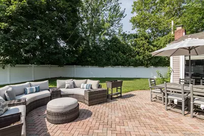 4 Jerold Street, Plainview, NY 11803 - Photo 25