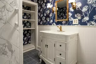 1402 Albany Ave, Kinderhook, NY 12184 - Photo 9