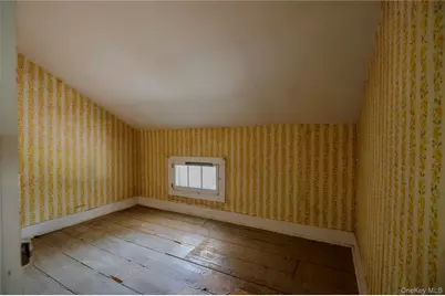 1402 Albany Avenue, Kinderhook, NY 12184 - Photo 25