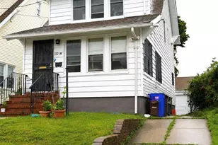 100-49 198th St, Hollis, NY 11423 - Photo 17