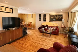 83 Bud Ln, Levittown, NY 11756 - Photo 7
