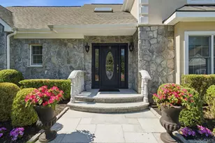 15 Ellis Dr, White Plains, NY 10605 - Photo 5