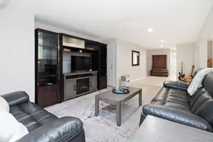 15 Ellis Dr, White Plains, NY 10605 - Photo 27