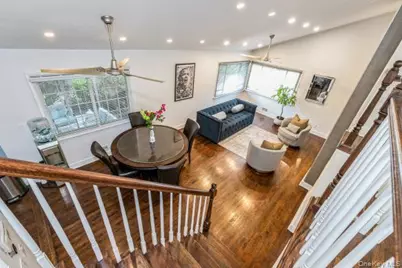 186 Oakwood Road, Huntington Station, NY 11746 - Photo 11