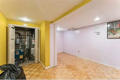 192-10 104th Avenue, Saint Albans, NY 11412 - Photo 29