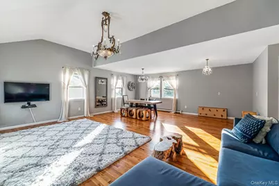 70 Manor Drive #A, Great Neck, NY 11020 - Photo 23